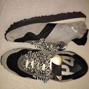 P448 Italian casual/athletic